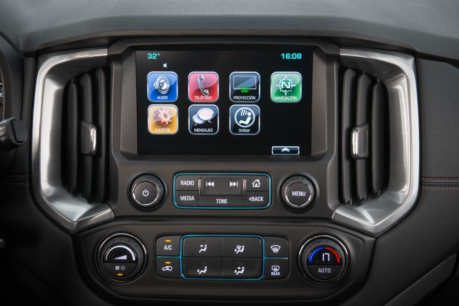 Детали интерьера Chevrolet TrailBlazer Premier 2019 года  (LA) (фото 5 из 9)